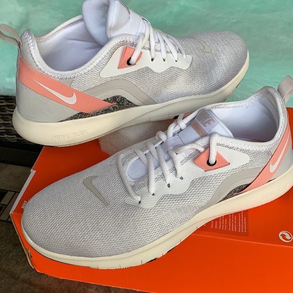 NIKE WMNS FLEX TRAINER 9 - Picture 9 of 16